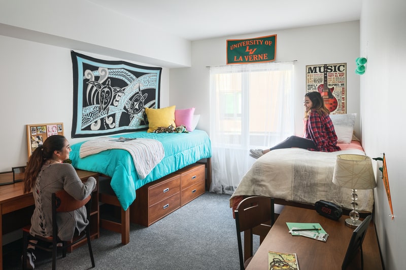 double-occupancy-bedroom-student-residence-university-of-laverne-los-angeles-county