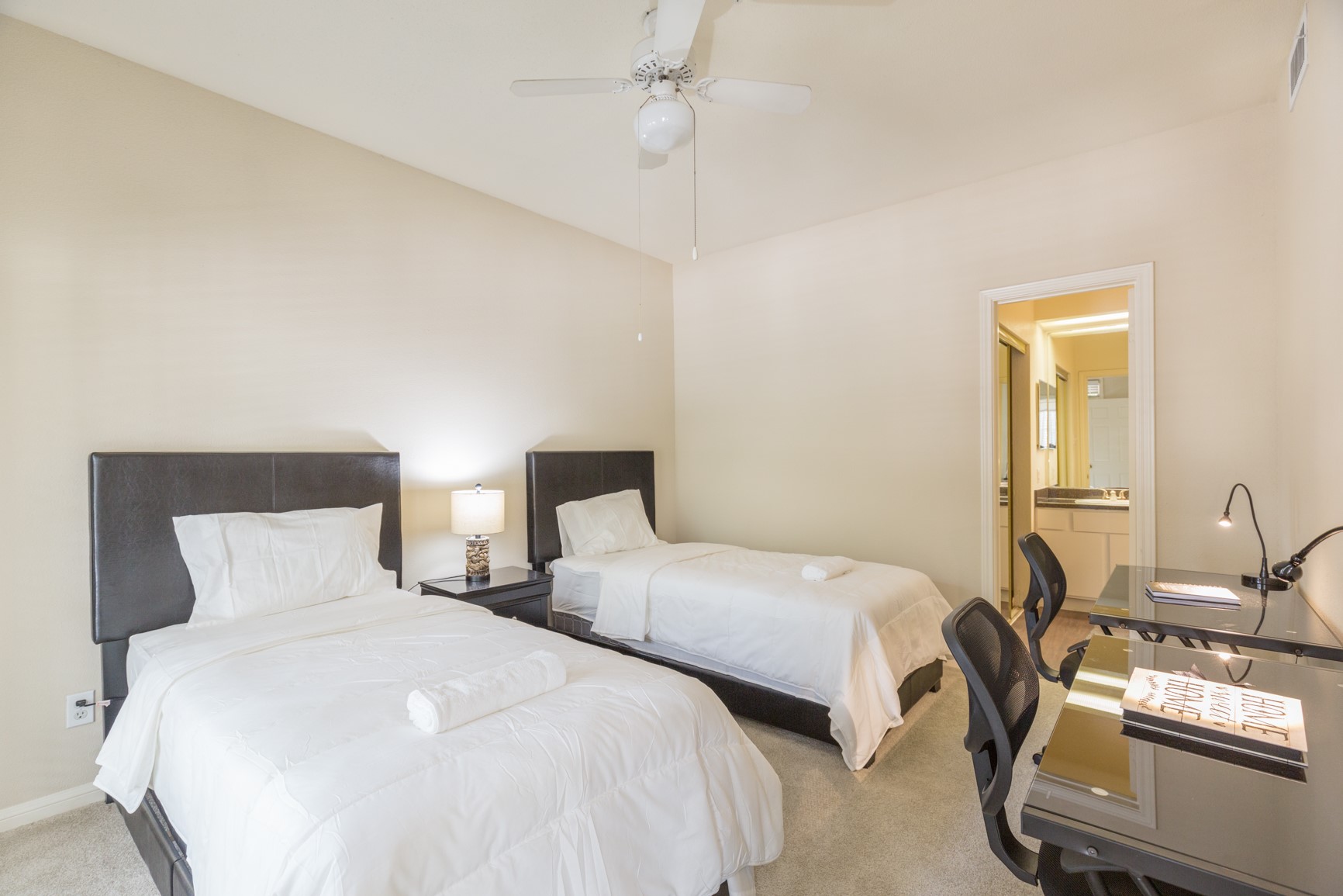 A double occupancy bedroom at Houston Student Residence in Texas, USA that is home to ELS Language Centers students.