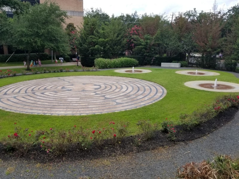 garden-fountains-university-of-st-thomas-houston