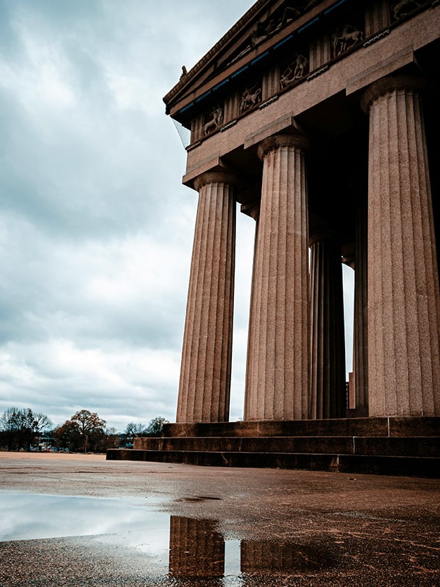 An exterior view of the Parthenon in Nashville, Tennessee, USA near ELS English Language Centers.