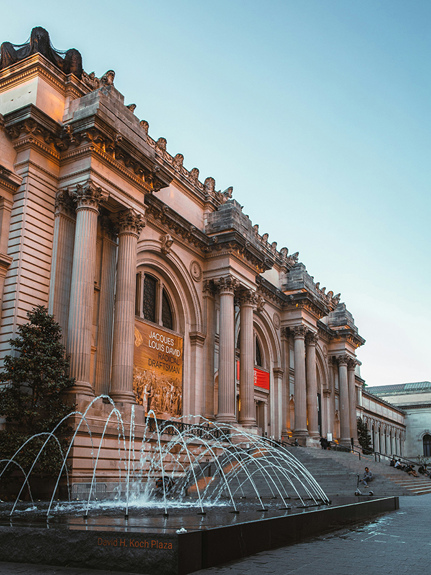 An exterior view of the Metropolitan Museum of Art in Manhattan, New York, USA near ELS Language Centers.