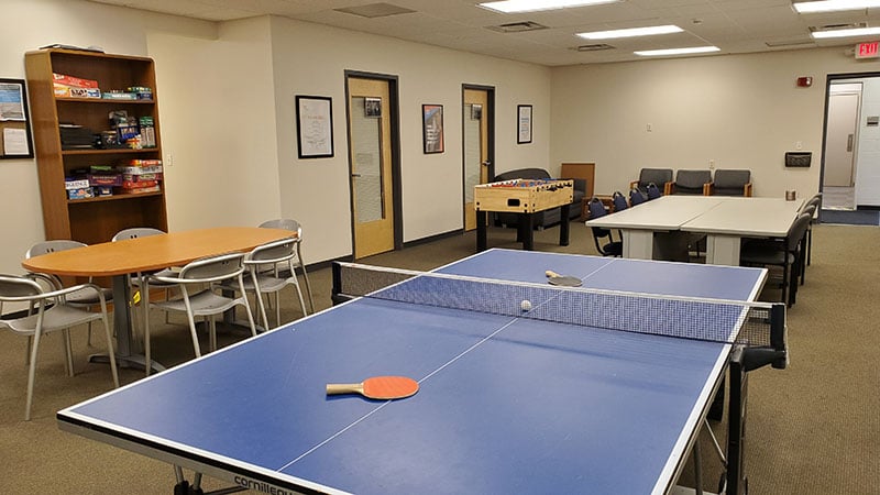 A table inside a lounge room students to play table tennis at Saint Joseph's University, the host institution for ELS Language Centers in Philadelphia, Pennsylvania, USA.